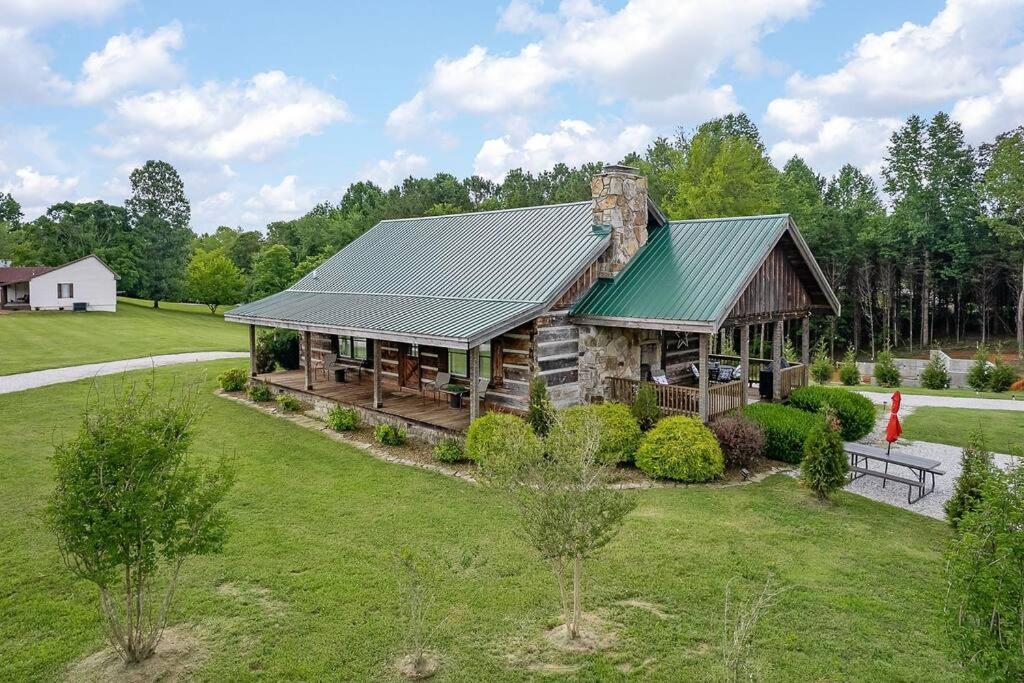 Rustic Cabin, Dock, Firepit, Kayaks & Games Winchester المظهر الخارجي الصورة